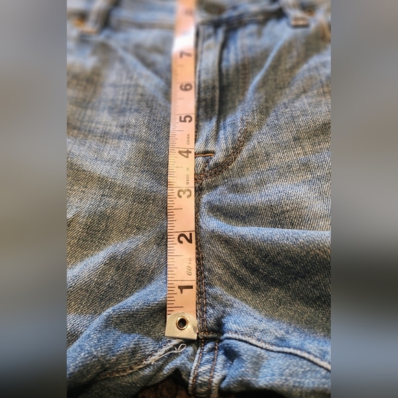 J CREW Selvedged Medium Wash DIstressed Cuffed Women's Denim Short Sz. 30** - Picture 2 of 9